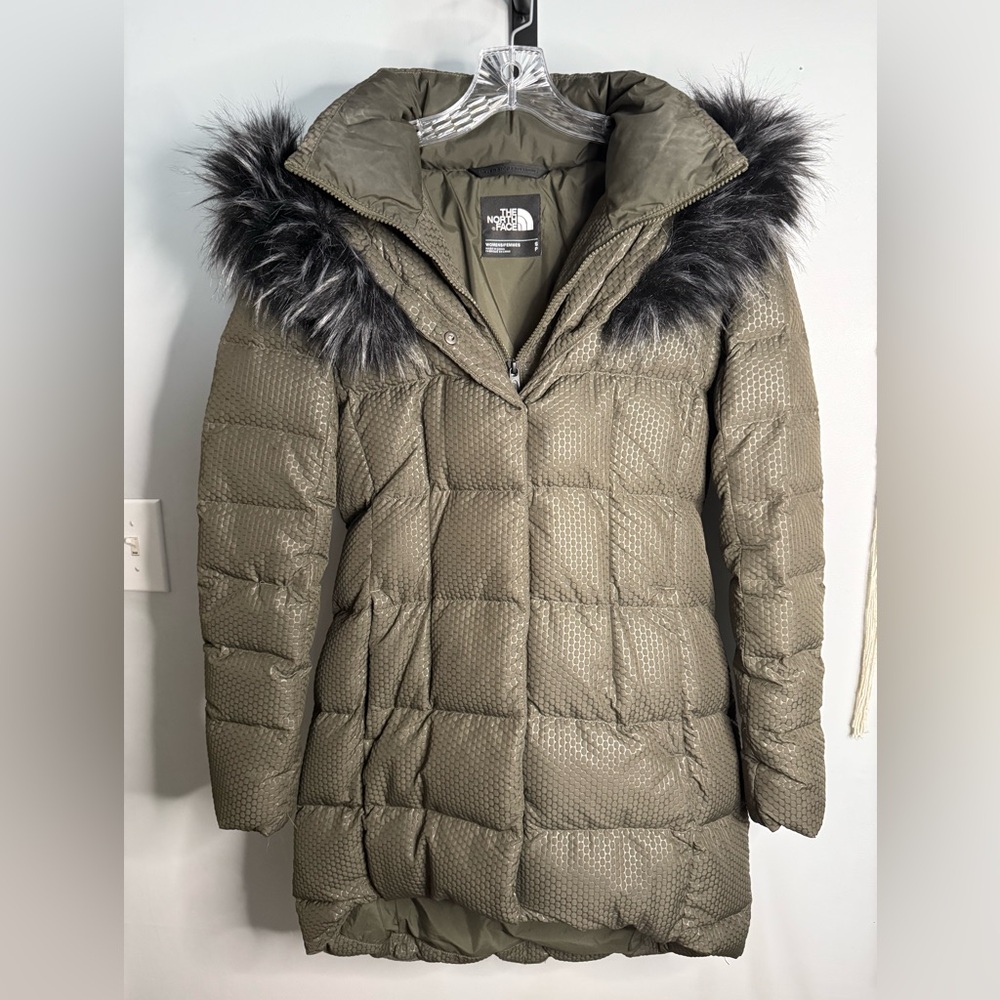 The North Face Hey Mama Parkina Goose Down Parka Faux Fur Ruff Women’s SZ S